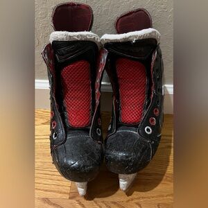 Bauer Vapor Black and Red Hockey Skates